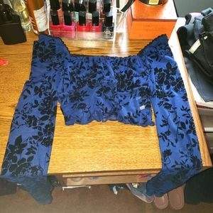 Floral mesh cropped long sleeve top